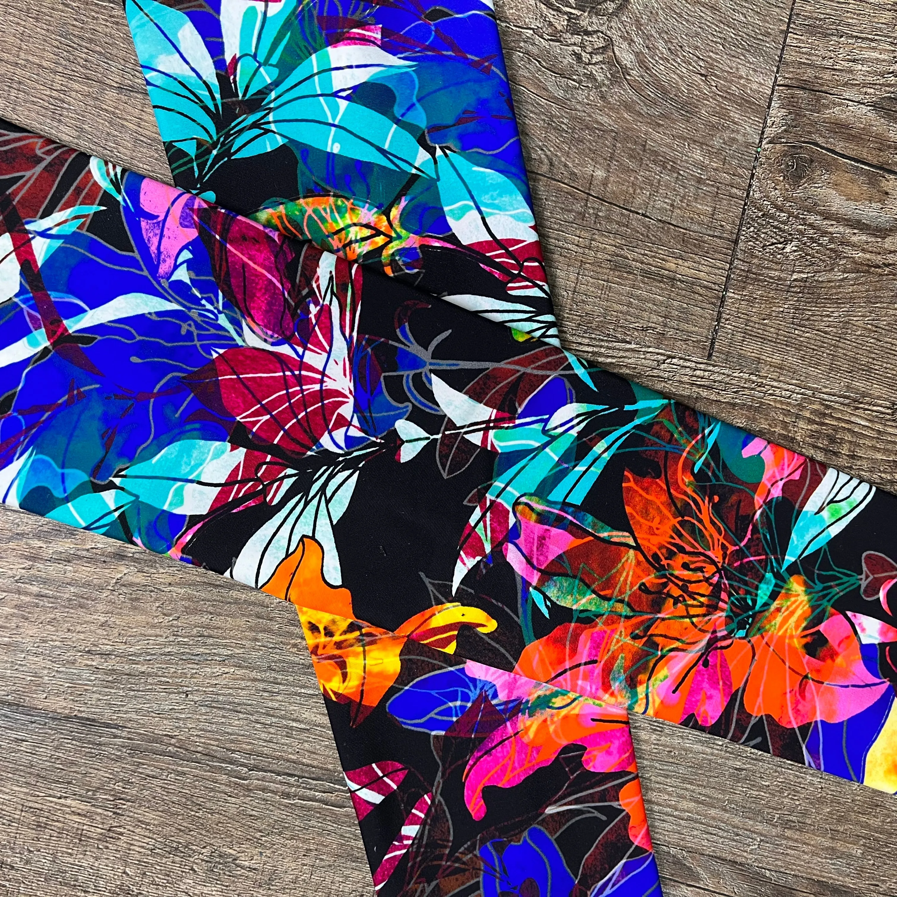 Compression Arm Sleeves in Hawaiian Print Spandex