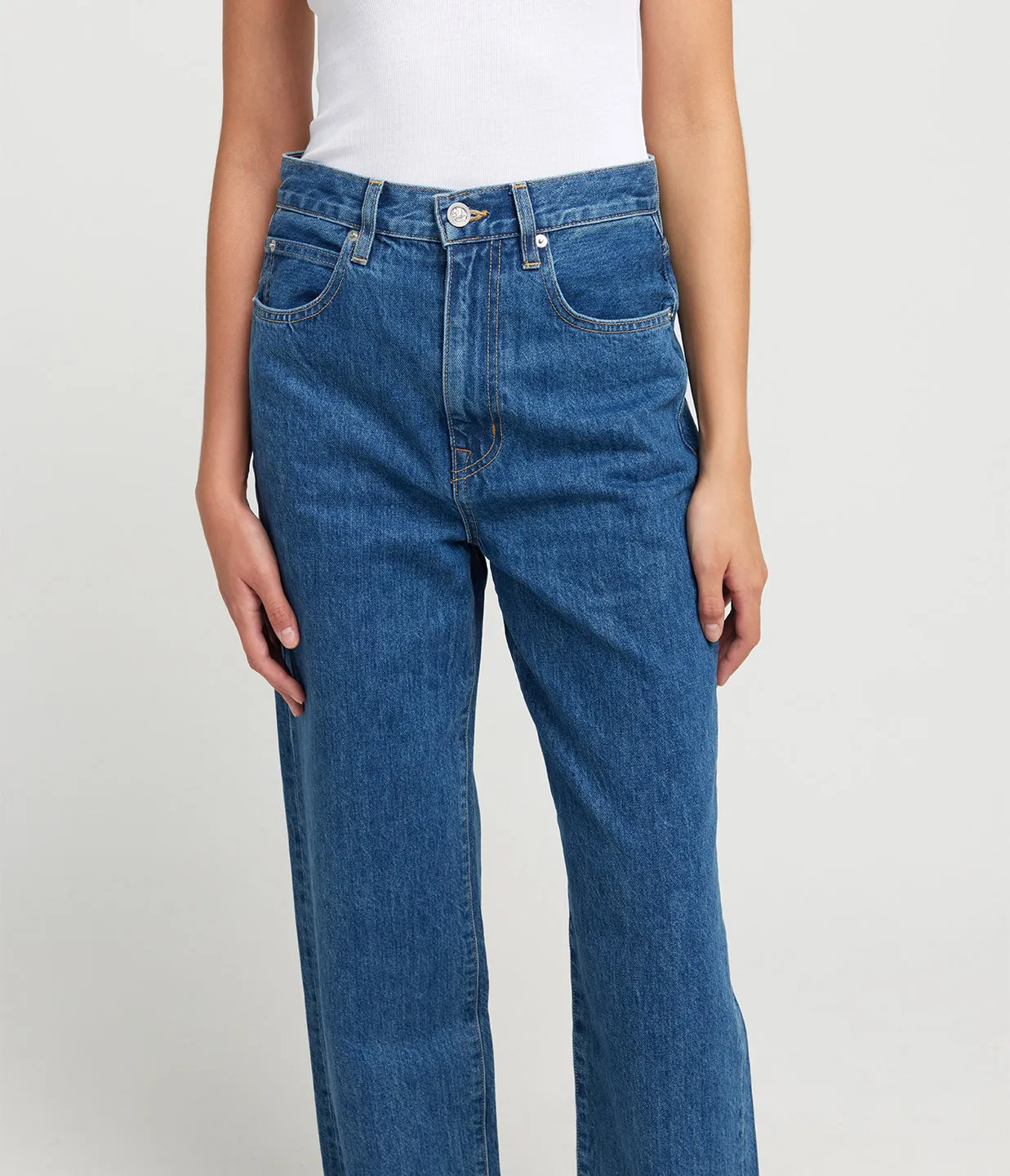 Koko High Rise Straight Jean in Claremont