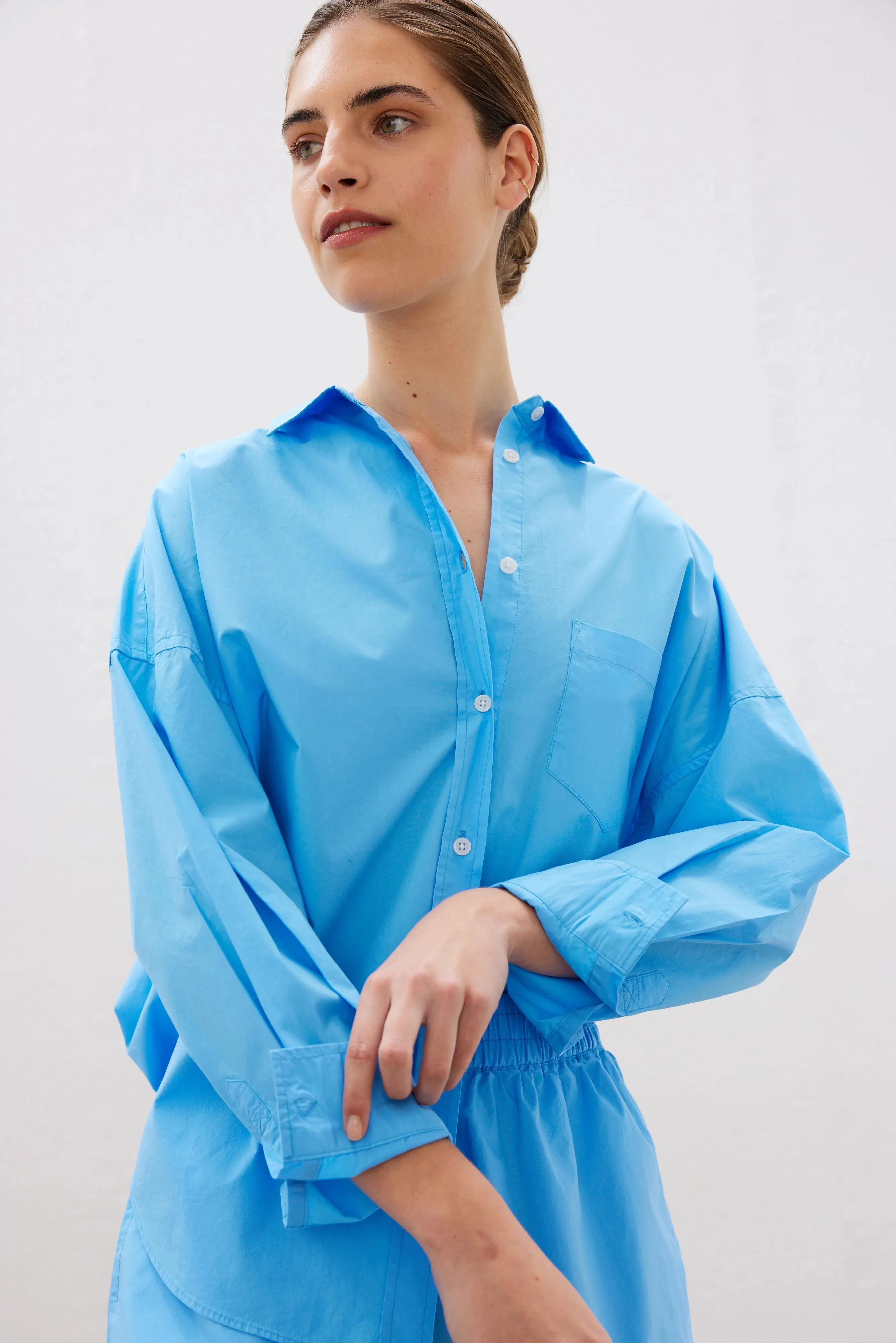 LMND Chiara Short - Maliblue