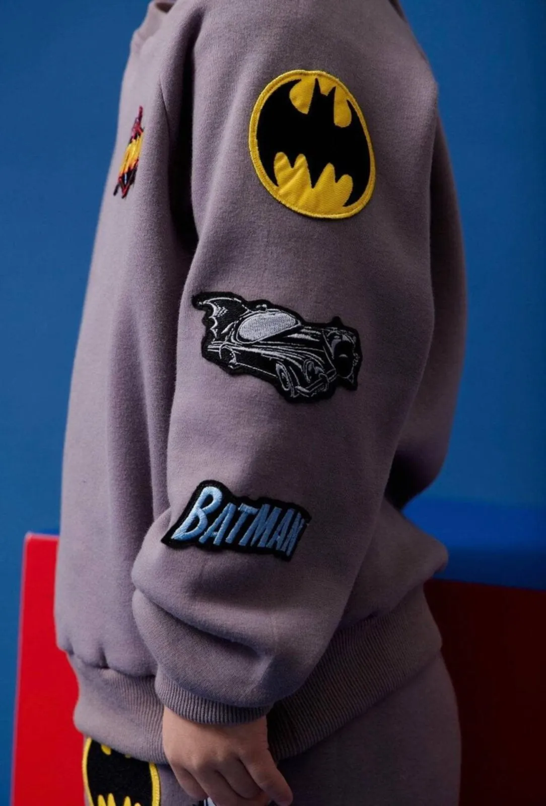 Lola and The Boys Batman BOYS Grey Sweatshirt and Jogger Set
